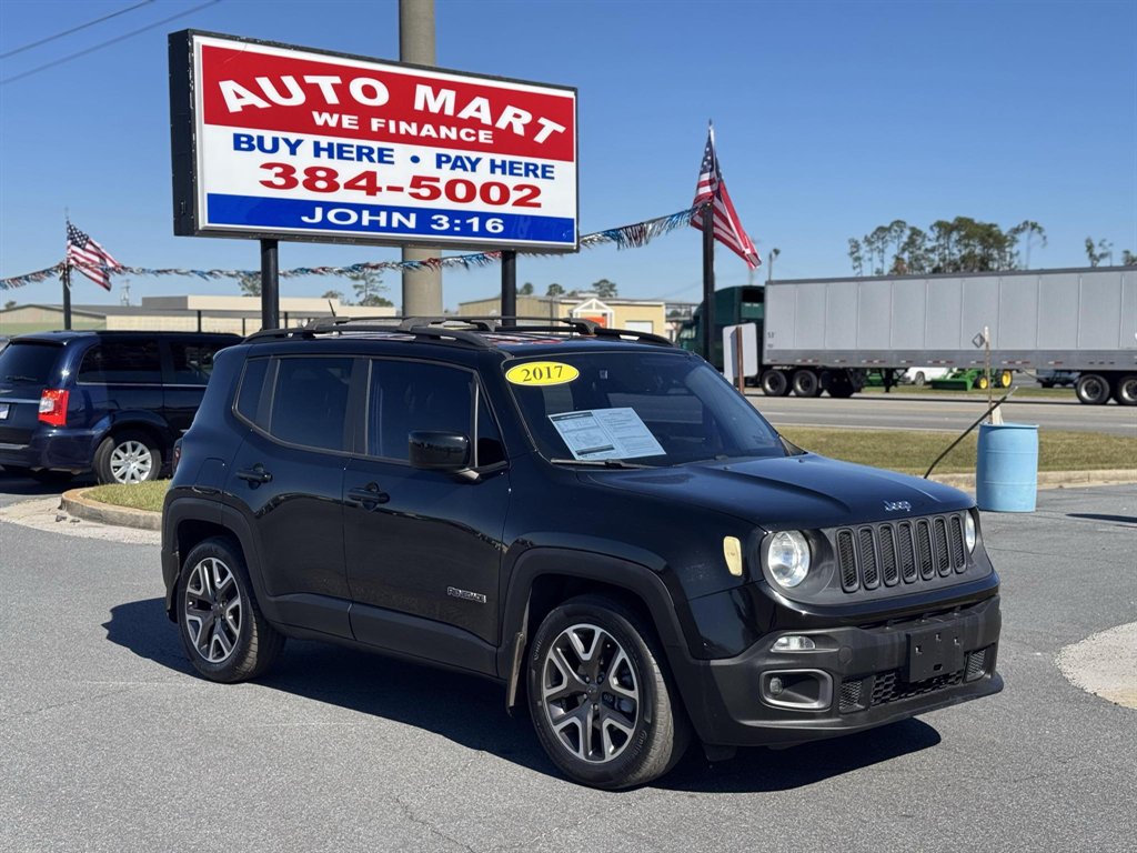 2017 Jeep Renegade Latitude's photo