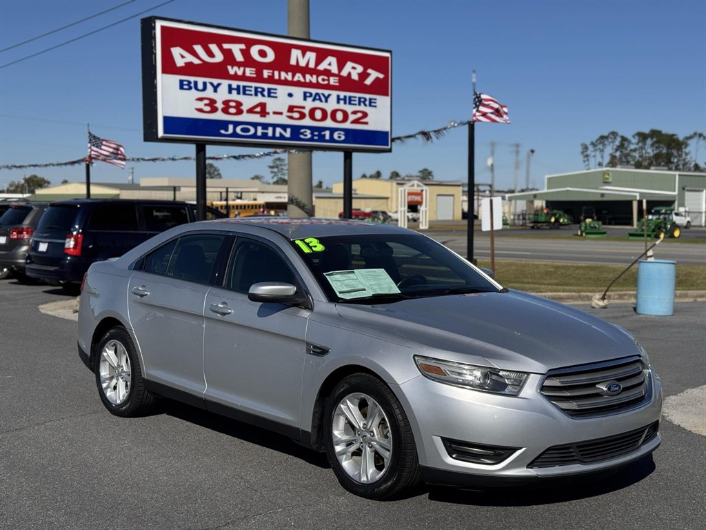 2013 Ford Taurus SEL's photo