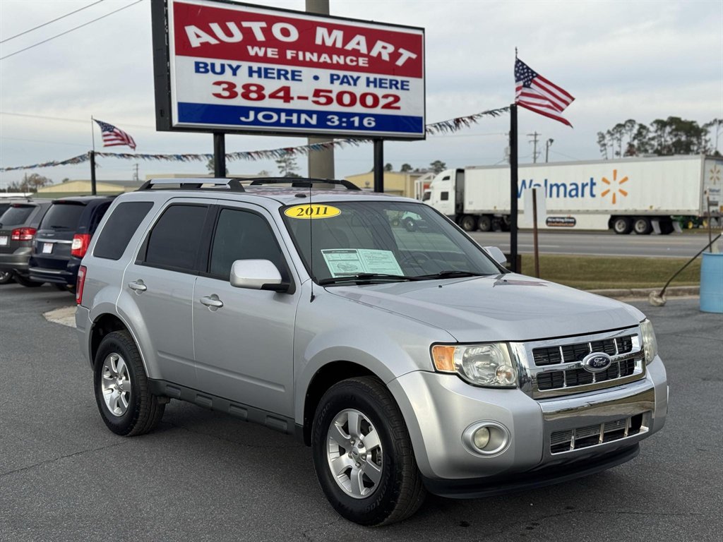 2011 Ford Escape Limited's photo