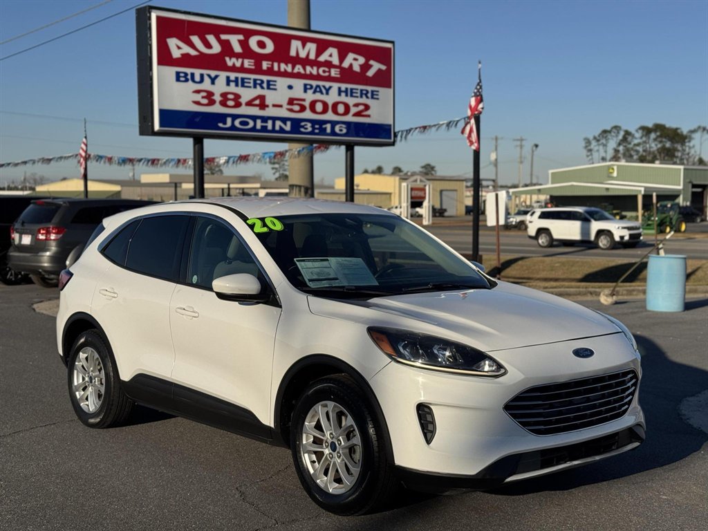 2020 Ford Escape SE's photo