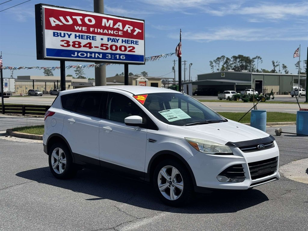 2015 Ford Escape SE's photo