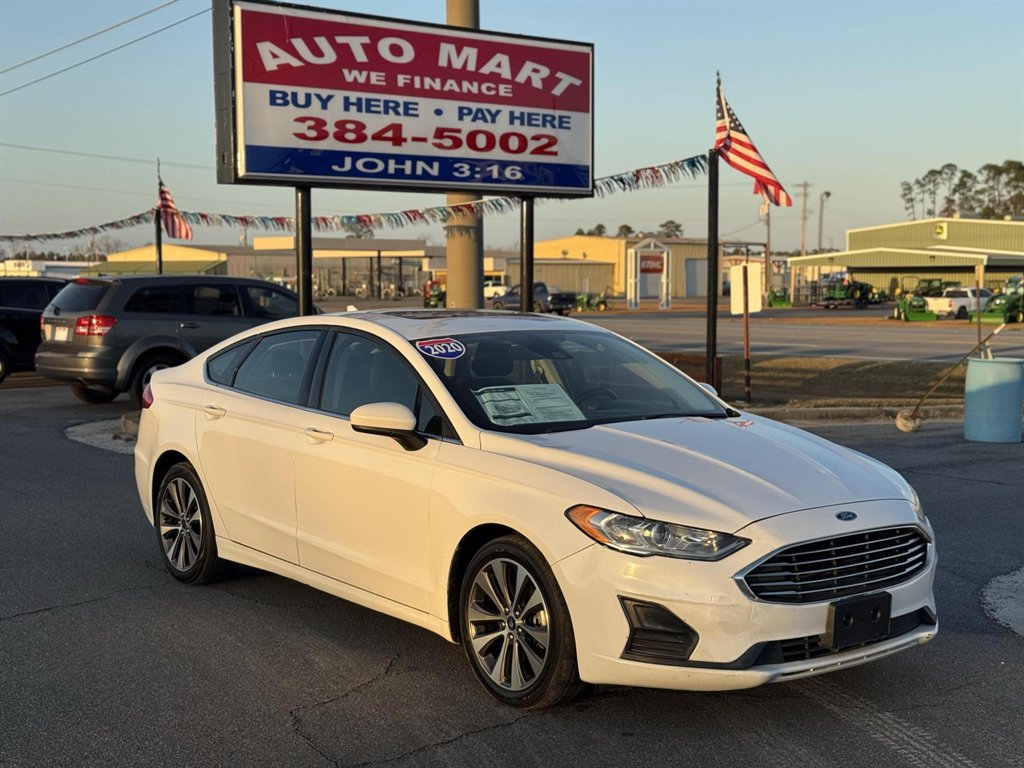 2020 Ford Fusion SE's photo