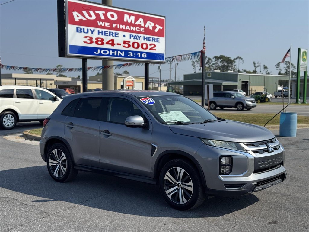 2021 Mitsubishi Outlander Sport SE's photo