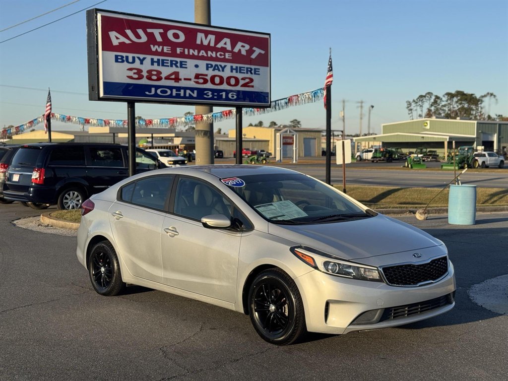 2017 Kia Forte LX's photo